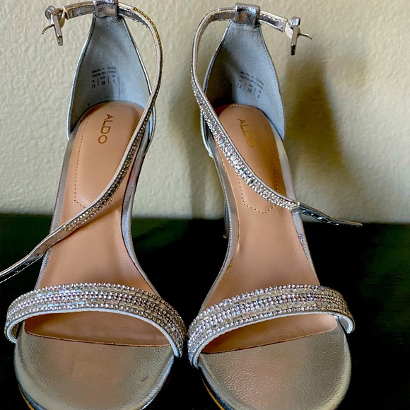 Aldo Silver Heels with Diamond Jewel Strap - Picture 3 of 3